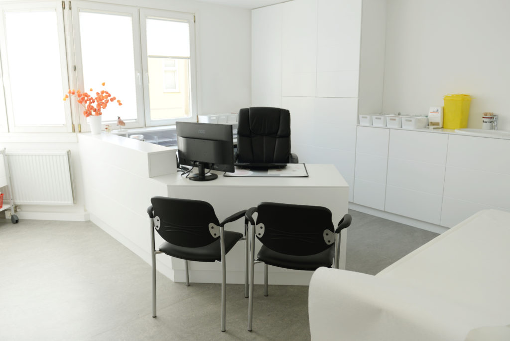 Behandlungszimmer Dr Matis